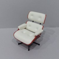 Eames Lounge Chair Ivory