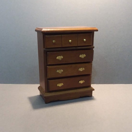 Walnut 4 Drawer Chest - Click Image to Close