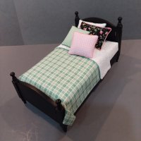 Black Single Bed-Spring Green Plaid