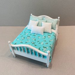 White Spindle Bed - Aqua & White Floral