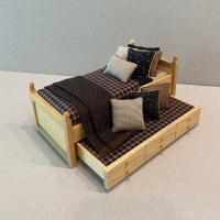 Natural Trundle - Chocolate & Black Check