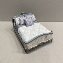 Gray Cane Accent Bed-White Damask/Steel Blue
