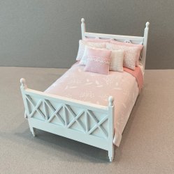 Ashley White Bed- Tone on Tone White/Pink floral